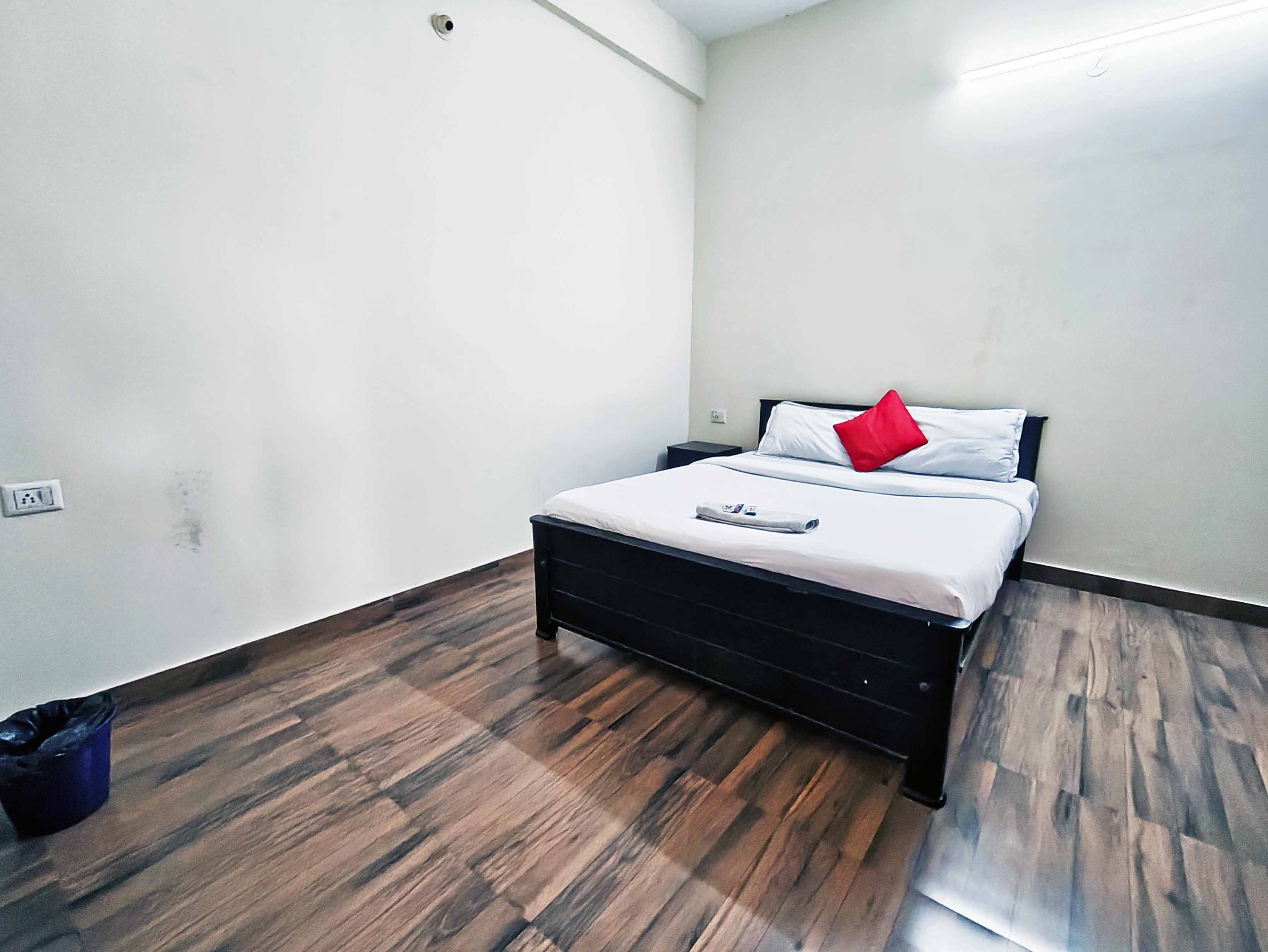 Sri Sai Krishna Rooms near Jnanabharathi Metro - Tap to explore photos