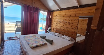 Arya Cottages Room Type - Sea facing AC Deluxe room 1st floor