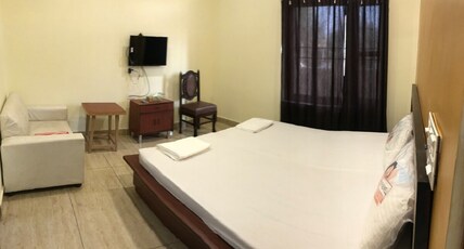 SMART HOMES  Room Type - Deluxe Room