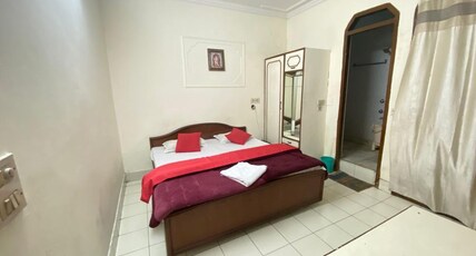 Hotel New Akash Ganga Room Type - Deluxe Room