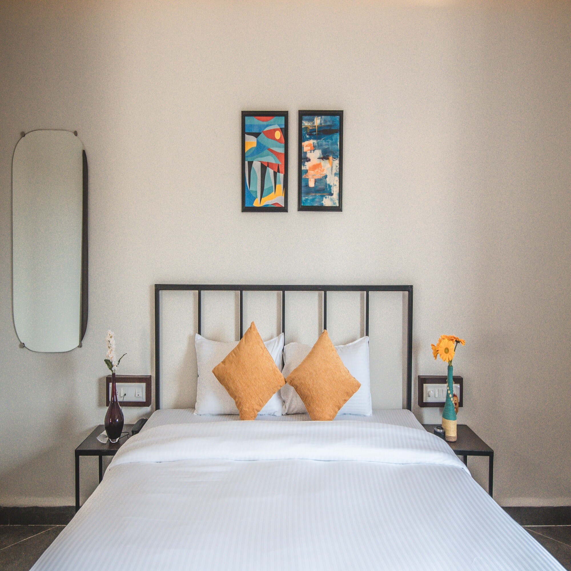 Amber Rooms - Tap to explore photos