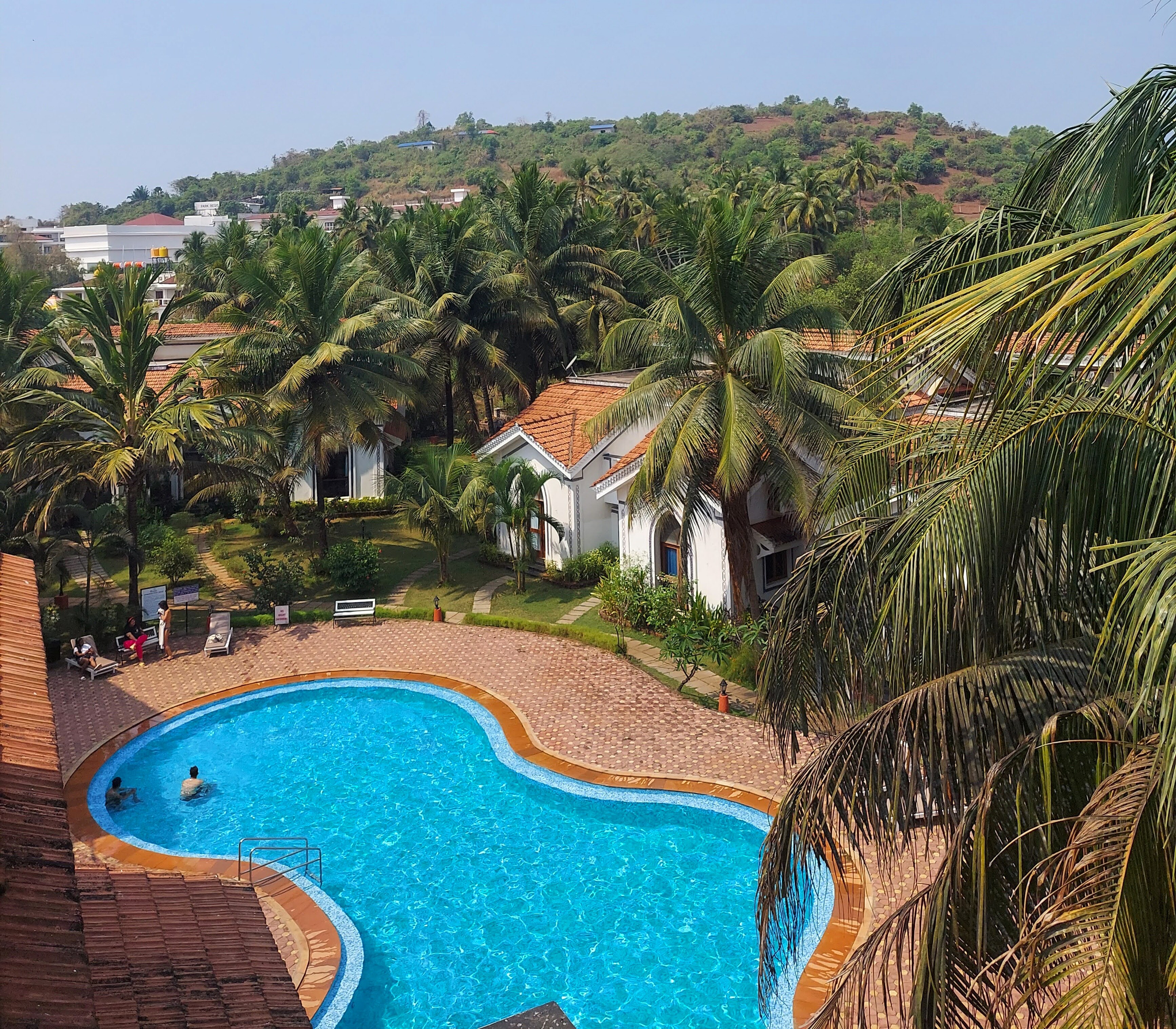 2BHK Apartment Ground Floor with Pool, Reserved Parking | Arpora, North Goa - Tap to explore photos