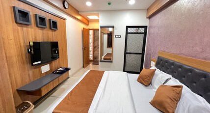 Hotel Bajaria Palace Room Type - Deluxe Room NON-AC