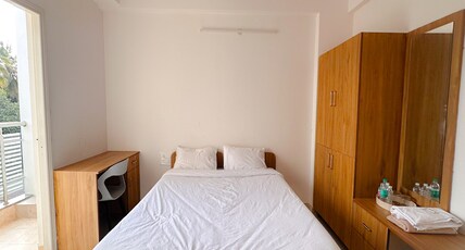 Bhagat Hotel & Restaurant Room Type - Deluxe Room