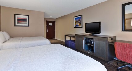 Hampton Inn by Hilton Waterbury Room Type - 2 QUEEN BEDS NONSMOKING