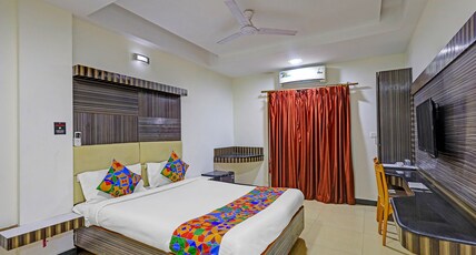 FabHotel Yagna Residency Room Type - Deluxe Room
