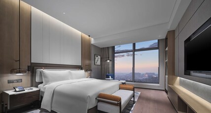 DoubleTree by Hilton Rugao Room Type - KING DELUXE SUITE