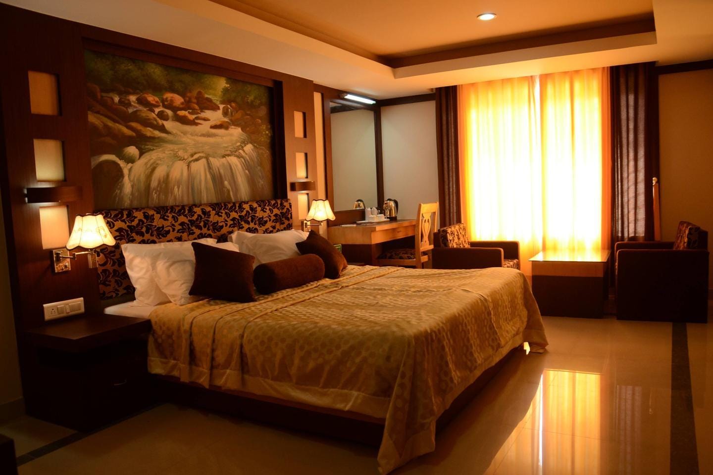 Skypearl - Tap to explore photos