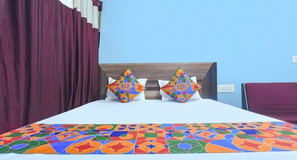 FabHotel Galaxy Stay Home Room Type - Deluxe Room