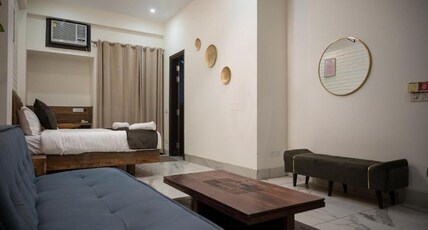 Hotel Imperial Stayz Sector 42 Room Type - Superior Deluxe with Balcony