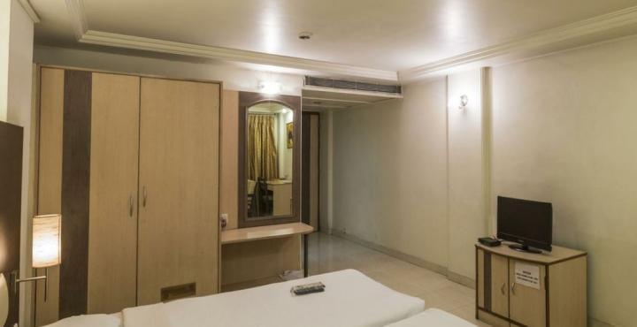 Hotel Venkat Presidency - Tap to explore photos