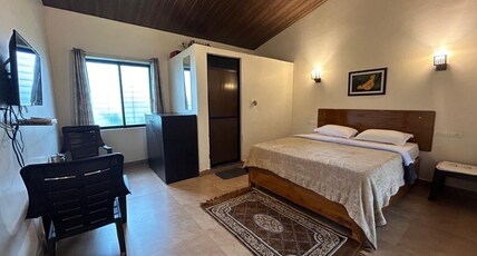 Durvankur Hotel Room Type - Superior Deluxe AC Room