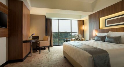 Best Western Premier La Grande Room Type - 1 Double Bed, Non-Smoking, Executive Room, Flat Screen Television, Safe, High Speed Internet Access, Best Western Premier La Grande Room Type - 1 Double Bed, Non-Smoking, Executive Room, Flat Screen Television, Safe, High Speed Internet Access,