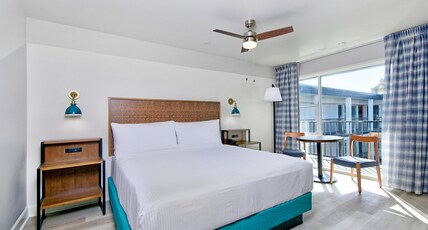 Soma House San Francisco Room Type - Superior King Room Soma House San Francisco Room Type - Superior King Room