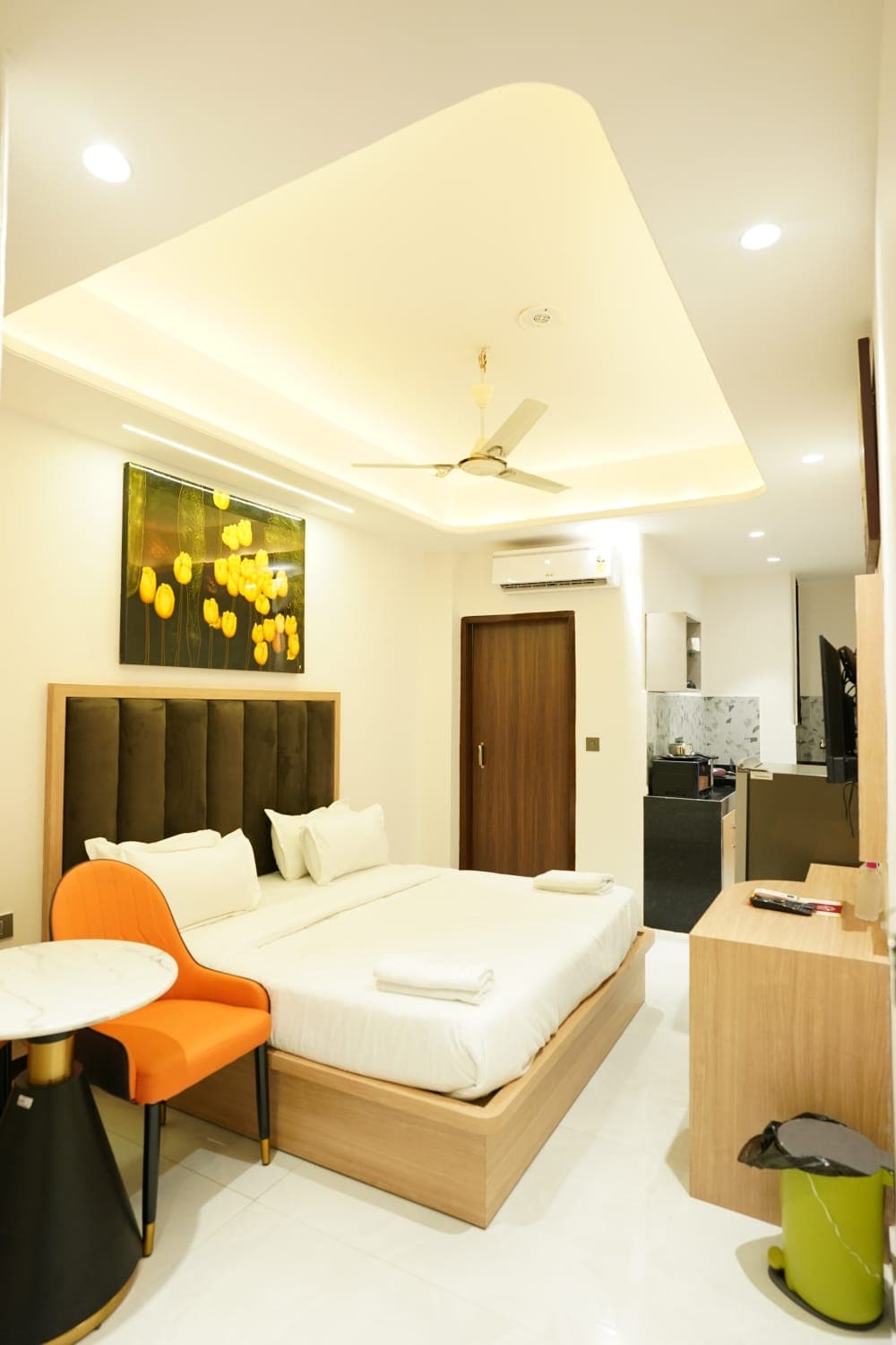 Hotel V Inn Studio-Bani Park City Center Jaipur - Tap to explore photos