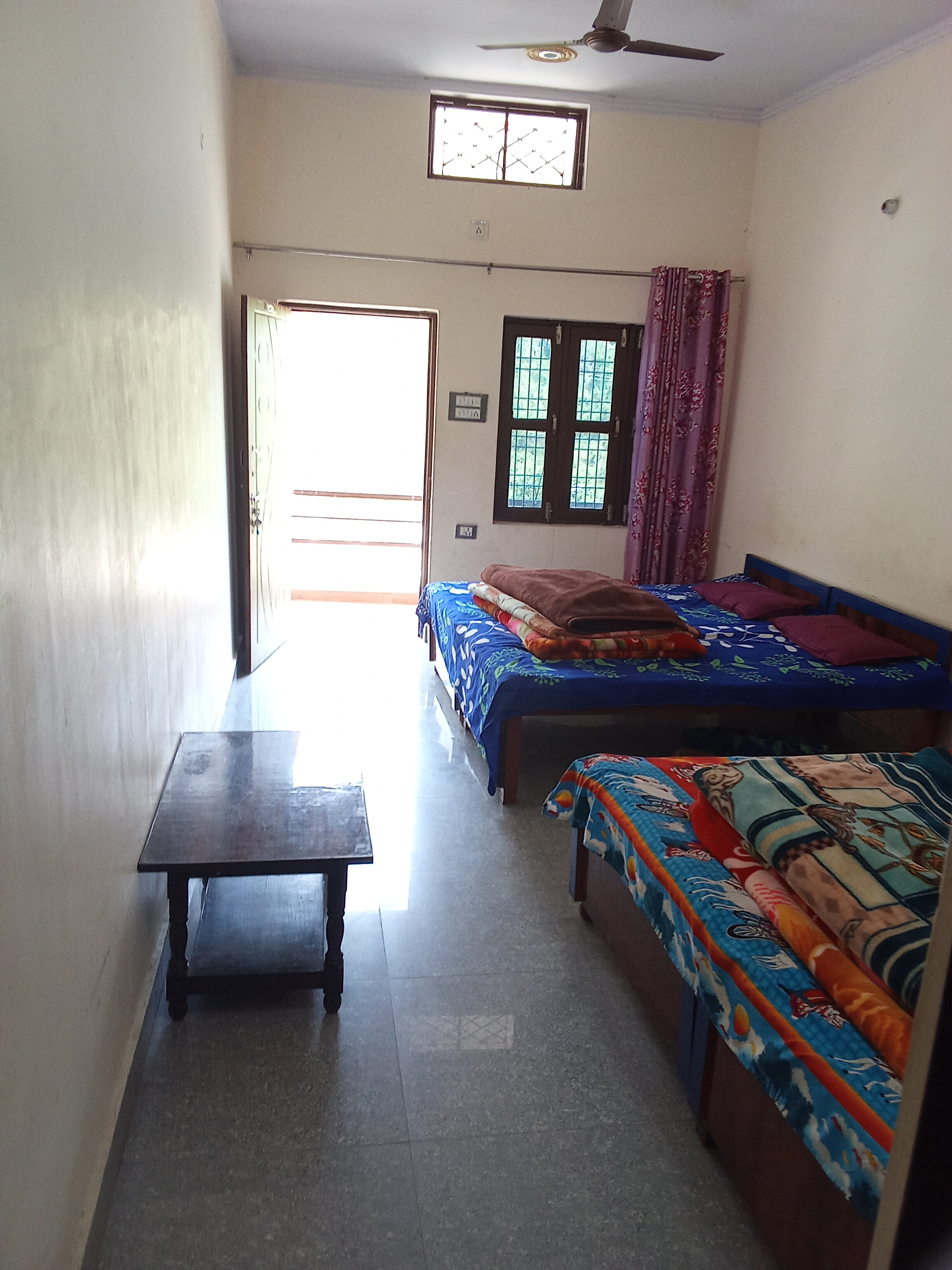 Shree Shyam guest house - Tap to explore photos