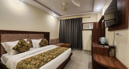Dev Residency Inn| Near Katra Railway Station Room Type - Deluxe Room Non AC