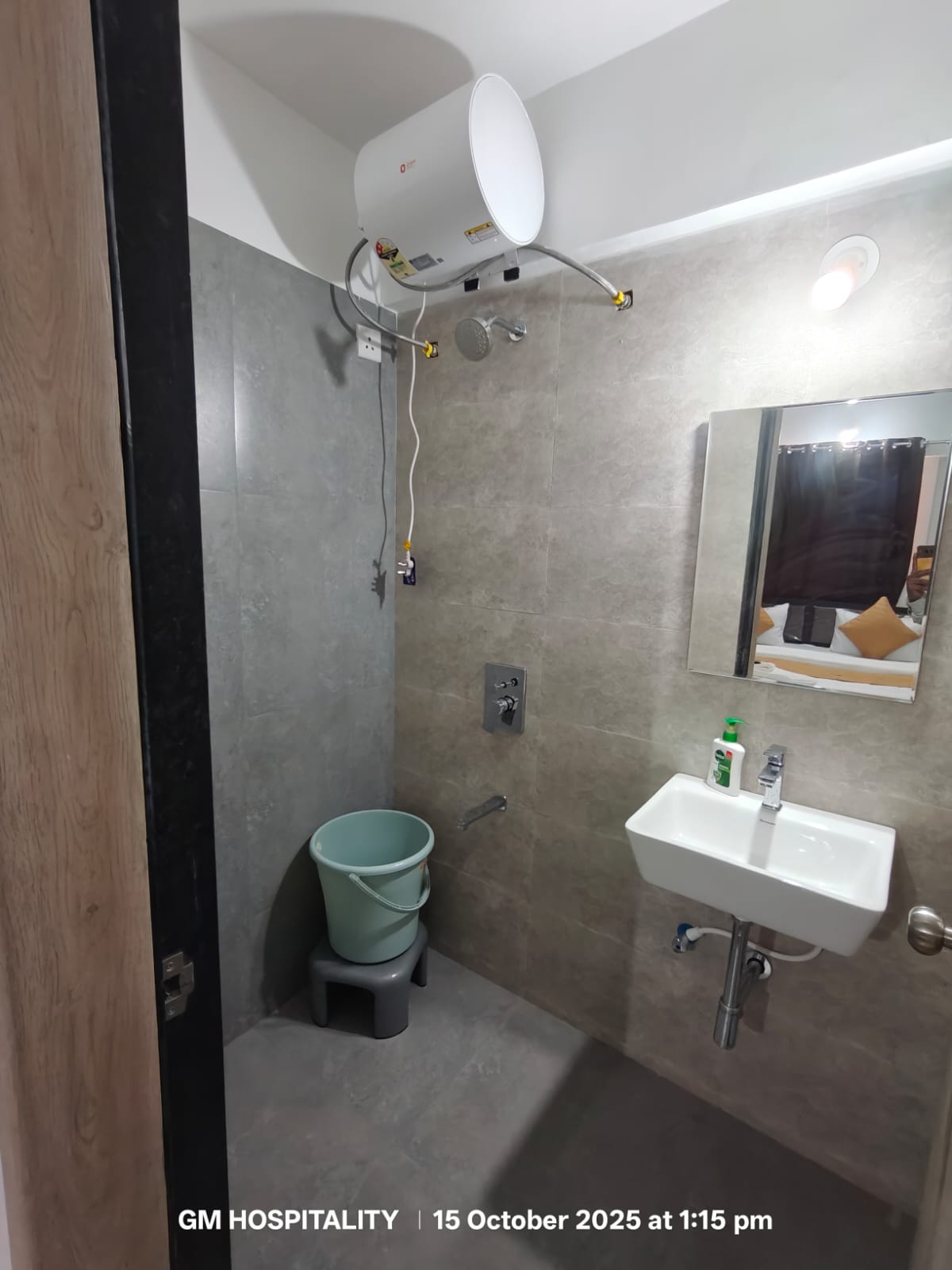 Home stay pune in hadapsar - Tap to explore photos