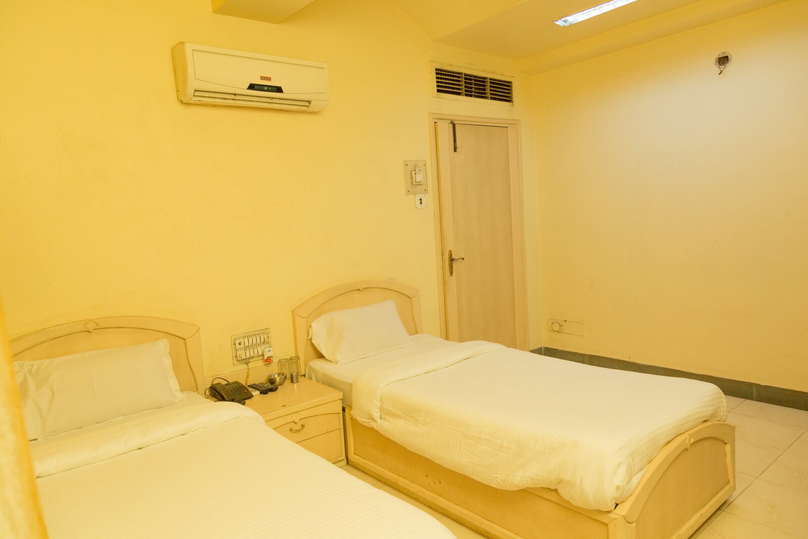 Hotel Chetak - Tap to explore photos