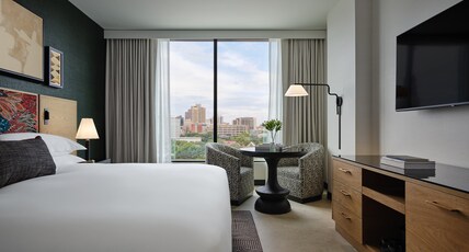 Kimpton SANTO Room Type - 1 King Premium Downtown View