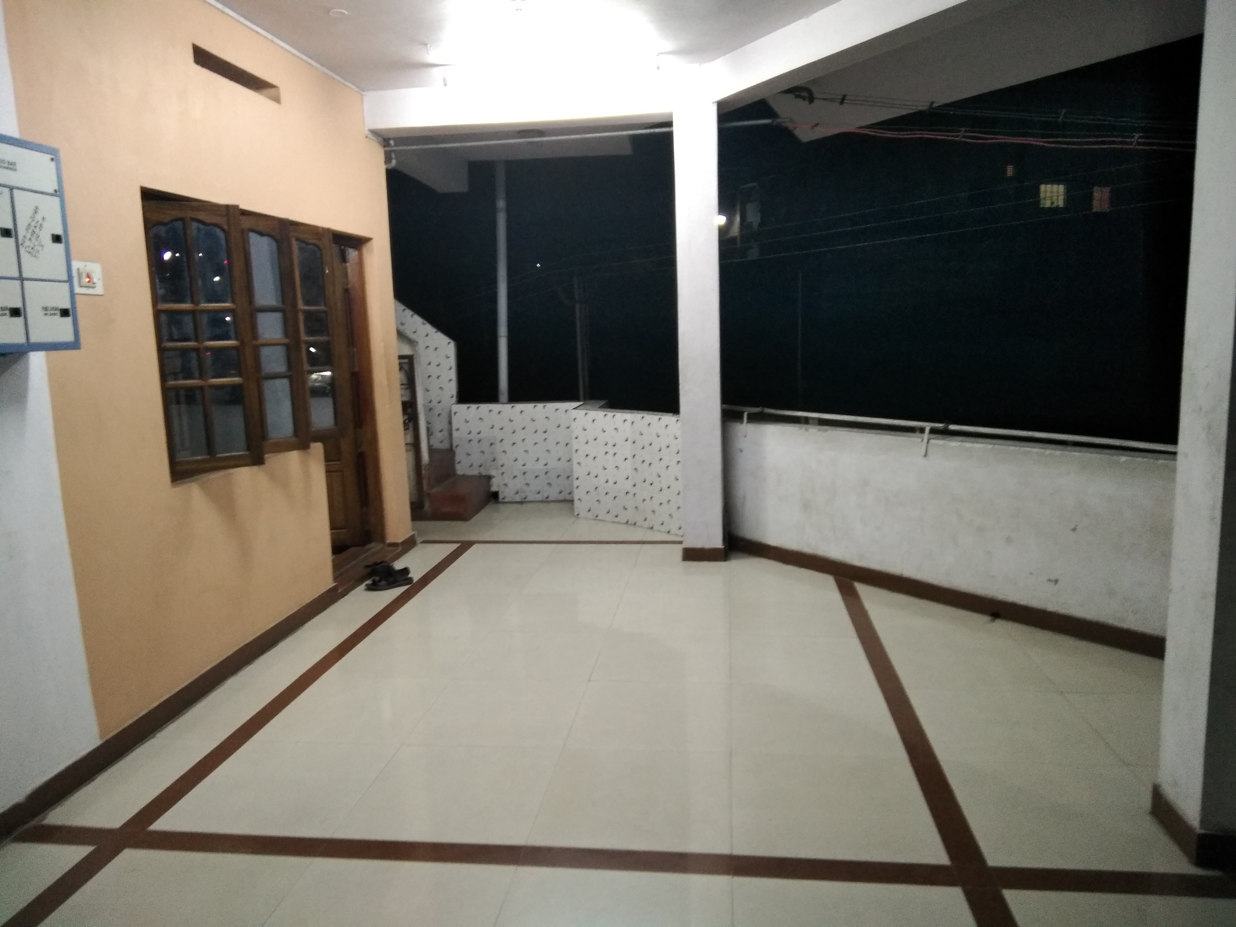Manis Homestay | Rooms & Caretaker - Tap to explore photos