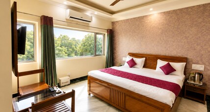 Hotel Kailash Palace Room Type - Premium Room