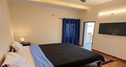 Hotel Stay Inn Near Mithai Wala Room Type - Deluxe Room With Free Wifi