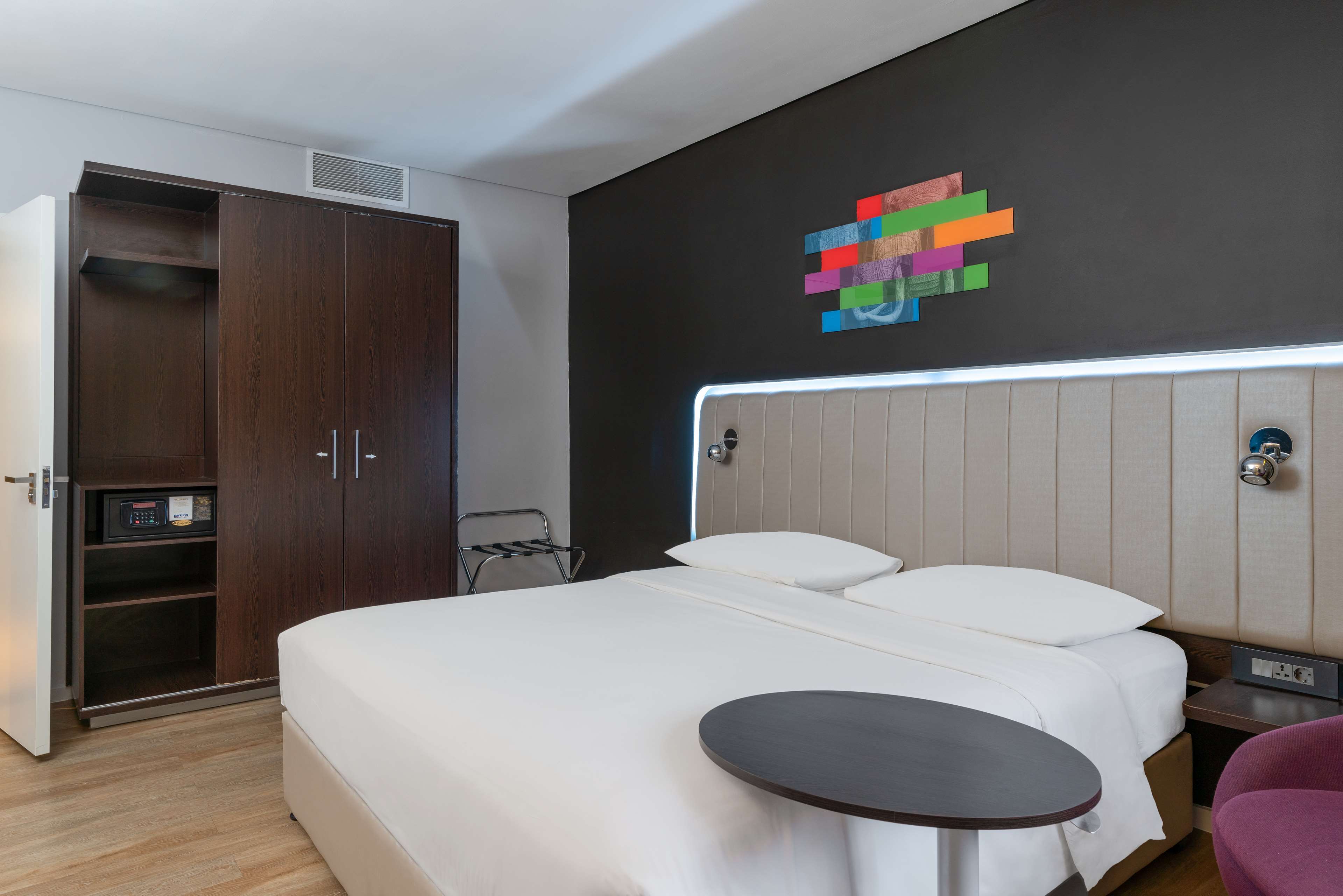 Park Inn by Radisson Polokwane - Tap to explore photos