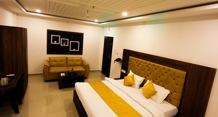 Thejaswini Residency Room Type - Superior Deluxe