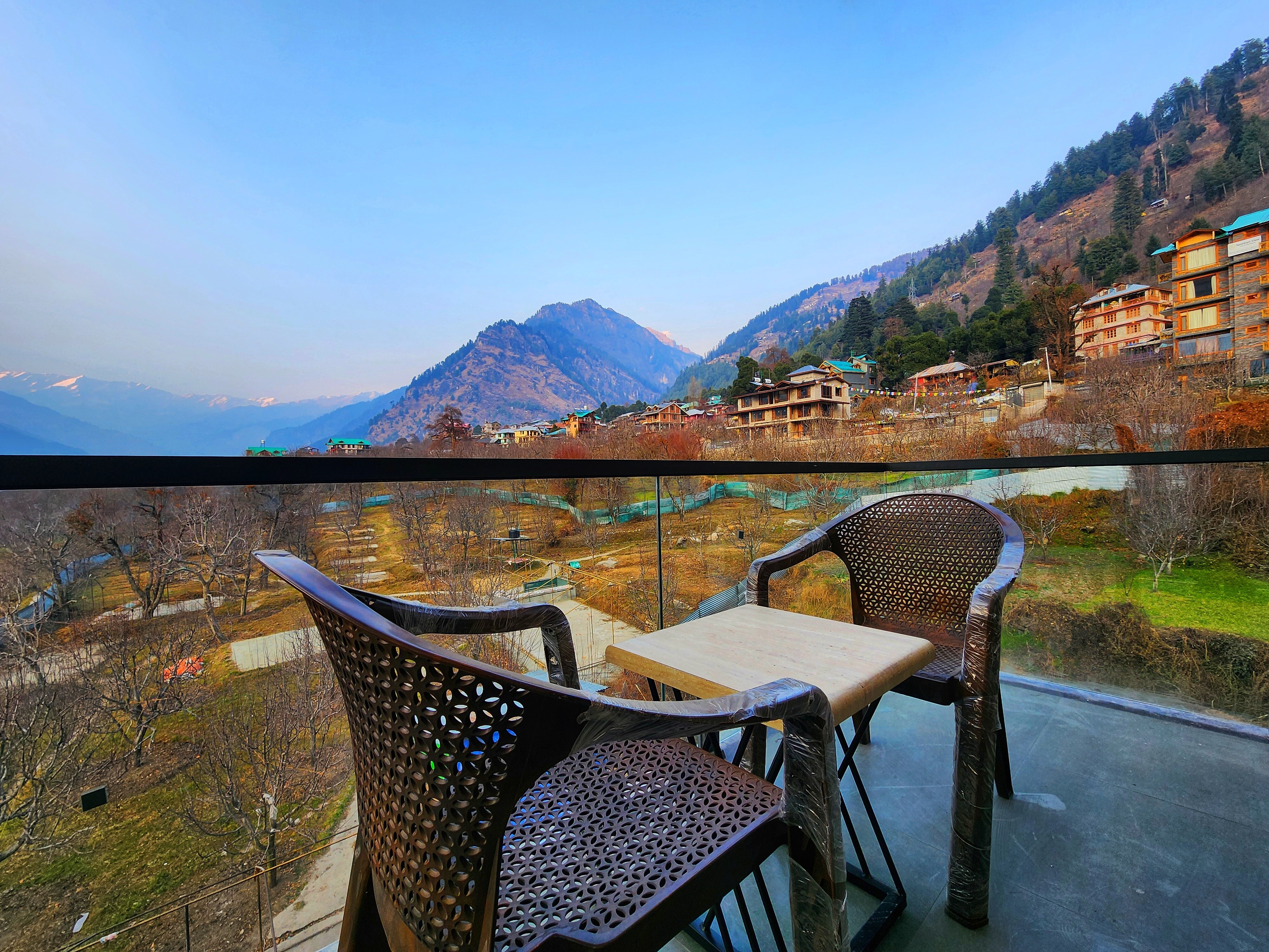 HOGS Panorama - Manali - Tap to explore photos