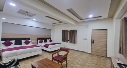 THE GRAND RADIANCE Room Type - FAMILY FOUR BED ROOM