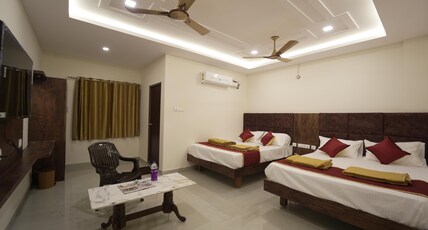 ARUDRA RESIDENCY Room Type - Premium Quadruple Room