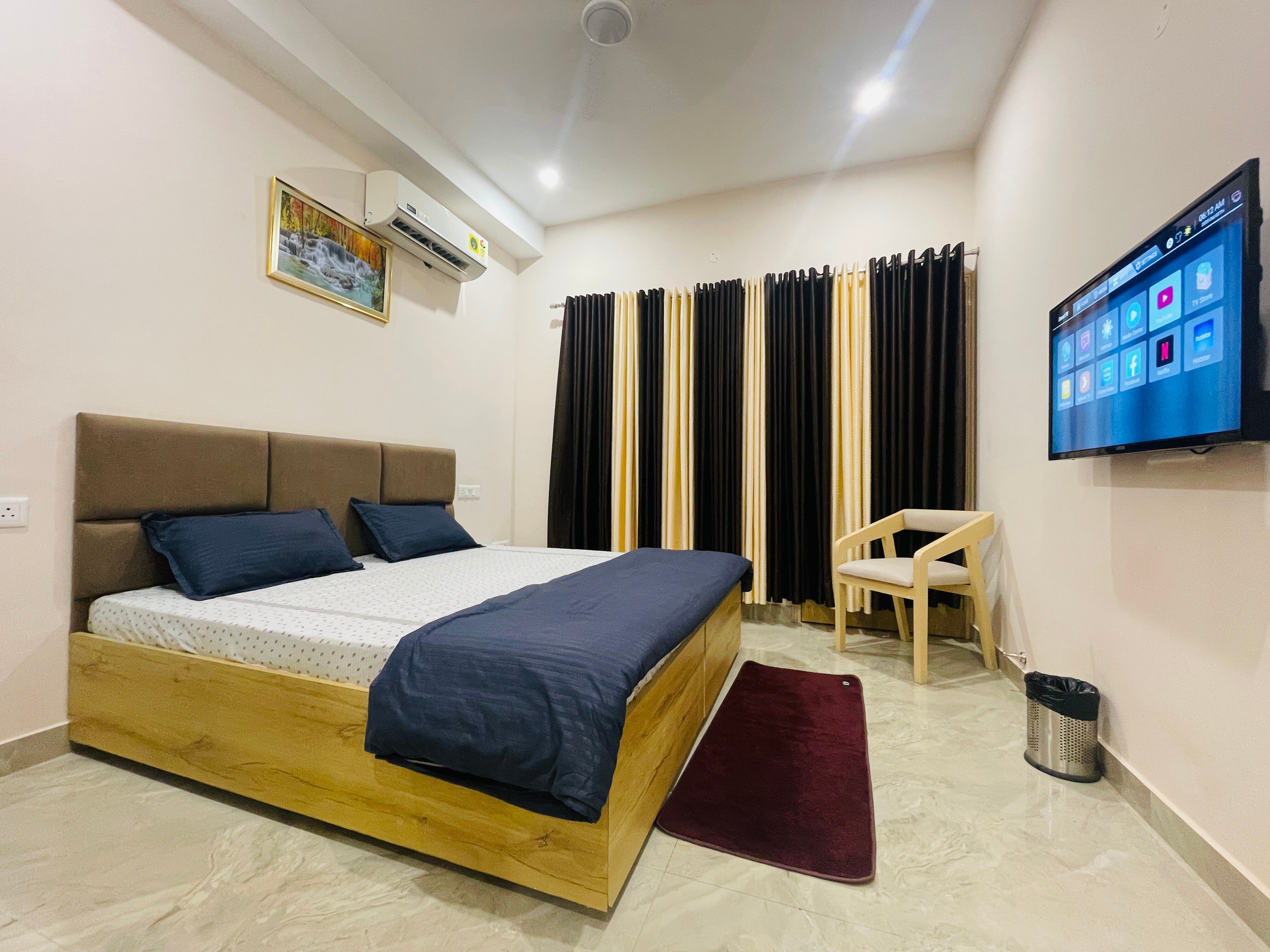 Modern luxury newly built stay in Sec 92 Mohali - Tap to explore photos