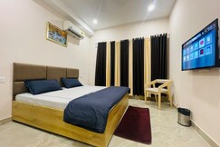 Modern luxury newly built stay in Sec 92 Mohali