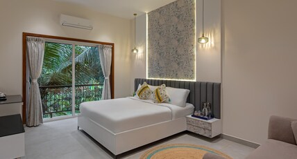 Lamrin Morjim Goa Room Type - Deluxe Double Room with Balcony & 24/7 Butler Service Lamrin Morjim Goa Room Type - Deluxe Double Room with Balcony & 24/7 Butler Service
