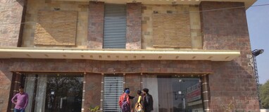 Arun Palace