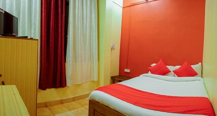 Hotel Pete's Hideaway Room Type - Single AC Room