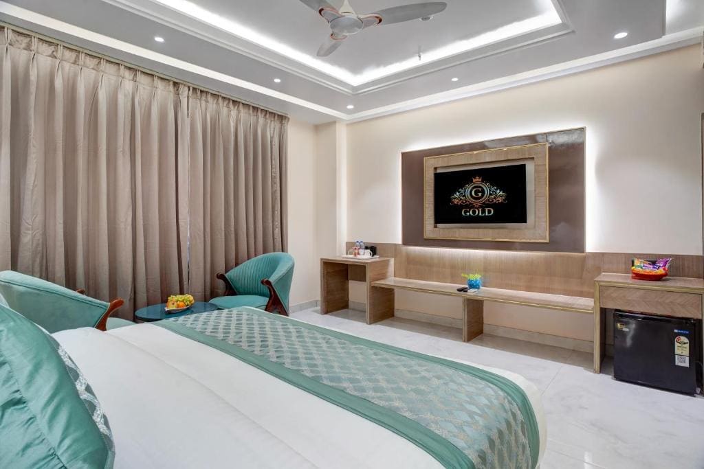 Gold The Prime - 5 Mins Walk from Connaught Place - Tap to explore photos