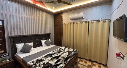 Hotel Ecstasy Inn - Varanasi Room Type - Deluxe Room 