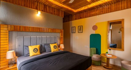 The Hosteller Chakrata Room Type - Deluxe Double Room