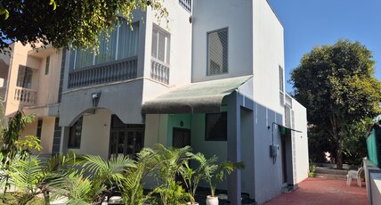 The Palm Villa Modern Private Villa with Lawn Room Type - The Palm Villa Modern Private Villa with Lawn