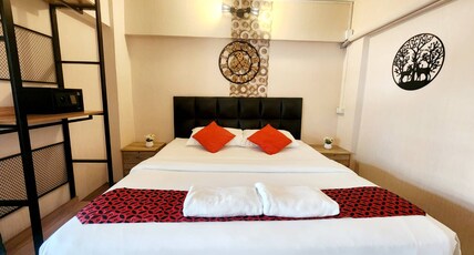 Khaosan Art Hotel Room Type - Deluxe Room