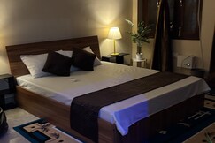 Sangam Nest Entire 2R apartment with Garden