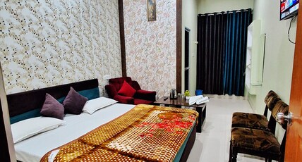 Krishan Raj Palace Room Type - Super Deluxe Room 2