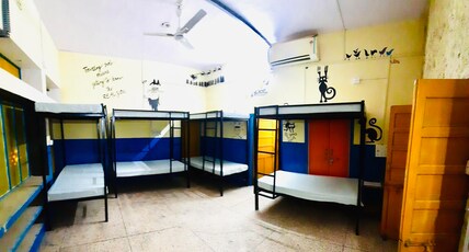 Housetel Backpackers Hostel | StepOut Cafe & More | C Scheme Room Type - 1 bed in 8 bedded Mixed Dormitory