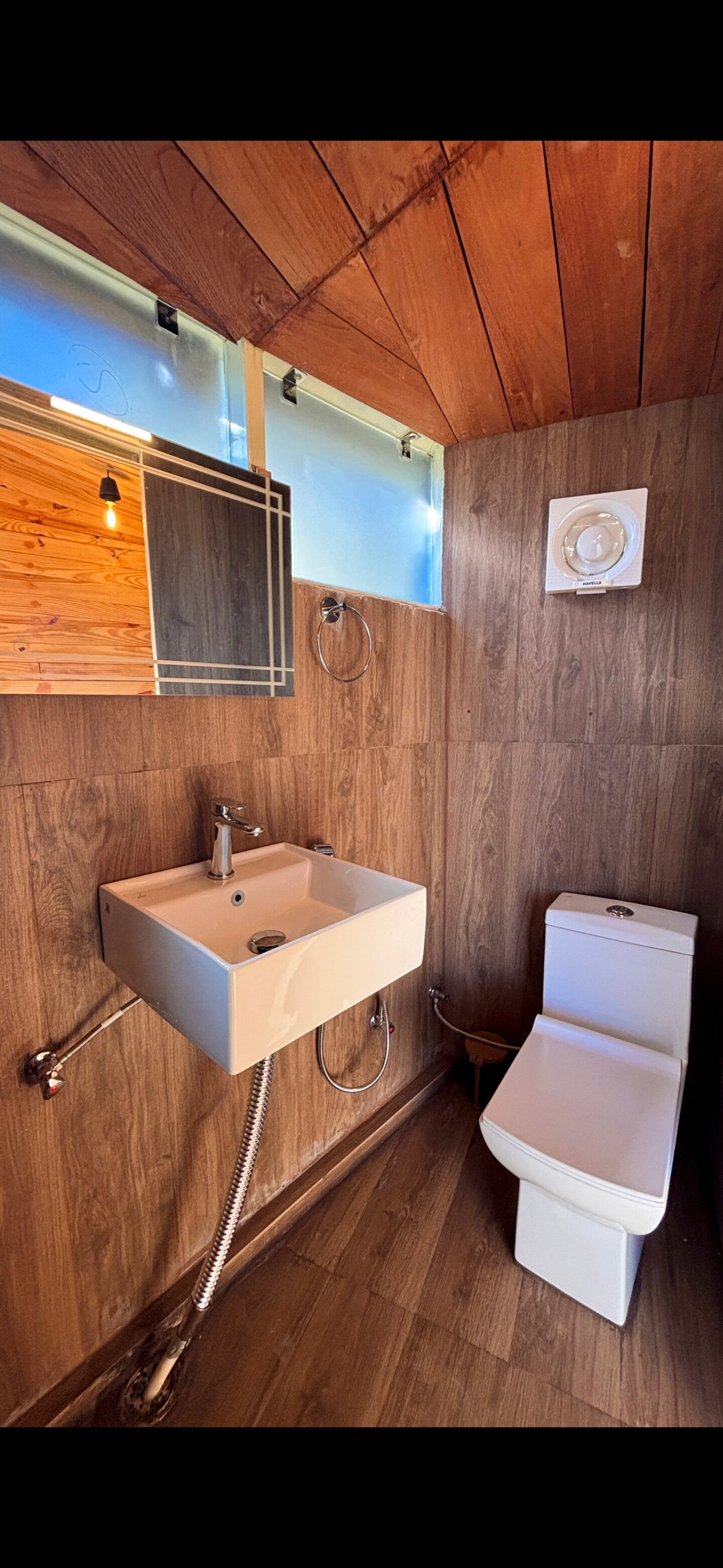 Treecasa Cottages - Tap to explore photos