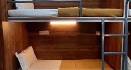 Over True Dorms Room Type - Dormitory Bed