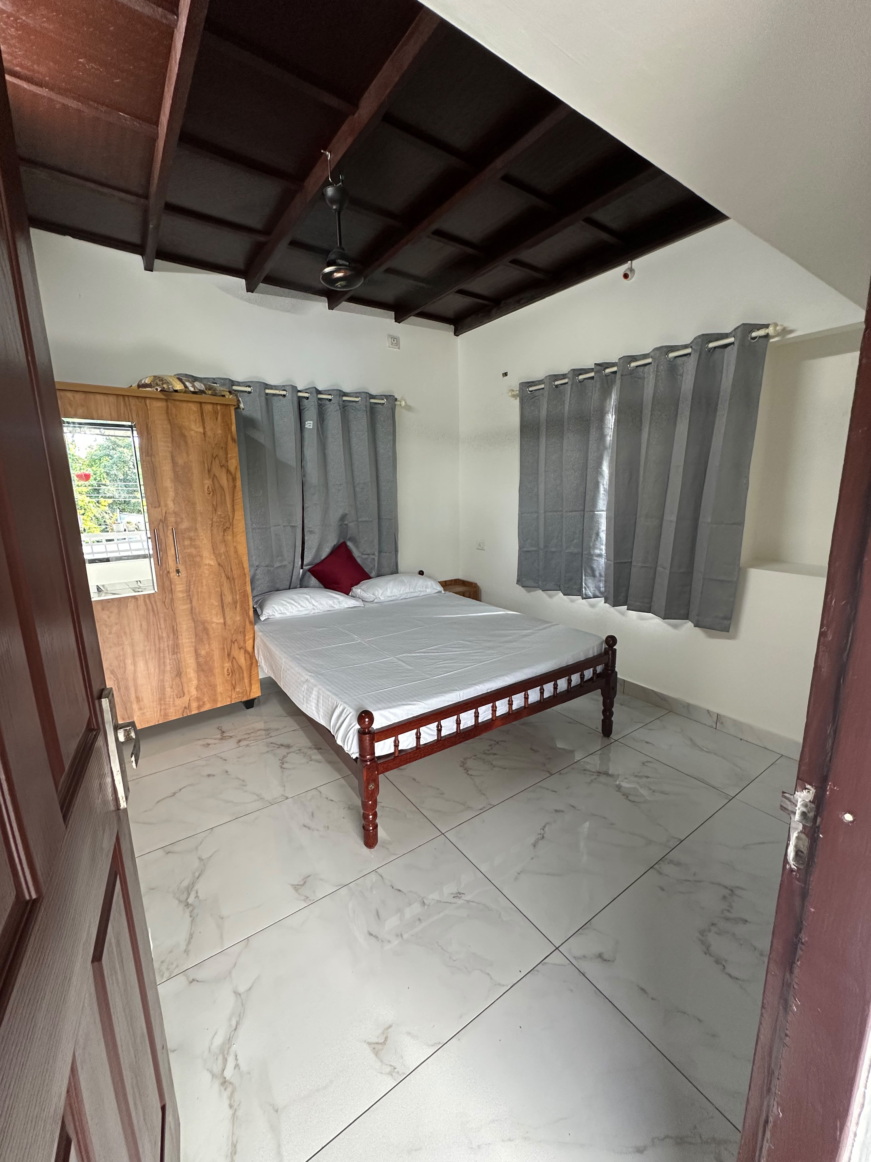 Paradise view stay's Cherai Beach Villa - Tap to explore photos