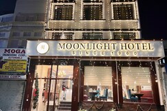 MOONLIGHT HOTEL