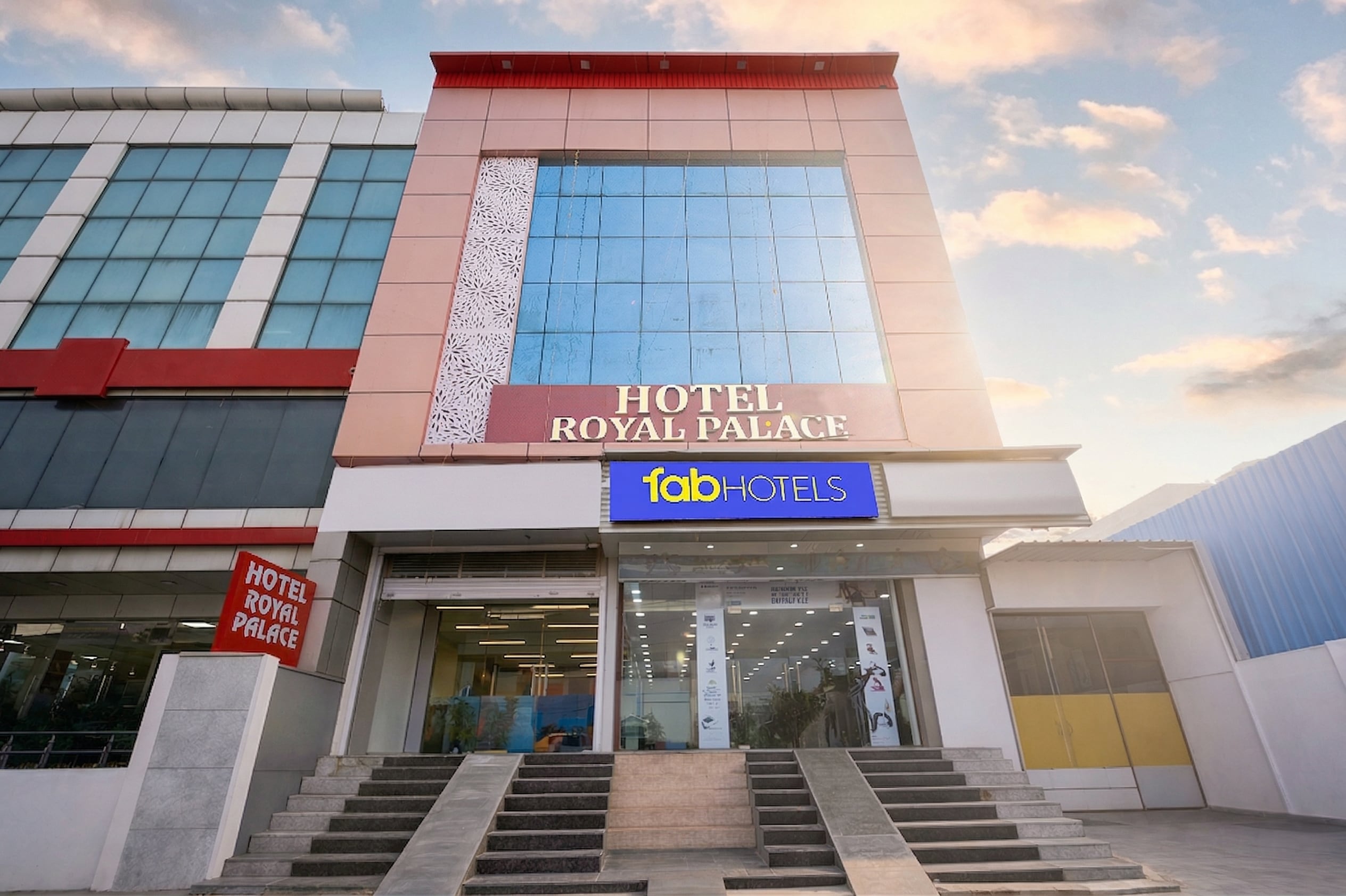 FabHotel Royal Palace Peera Garhi - Tap to explore photos